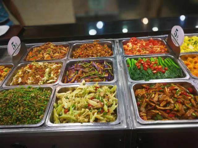东莞市化工厂食堂伙食承包，嘉粮餐饮带来的不仅仅是美味