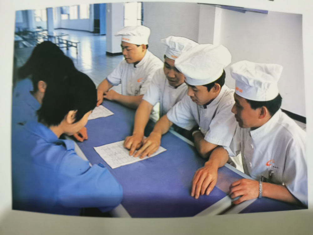 如何选择佛山承包食堂厂家？嘉粮餐饮为您解忧